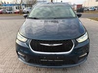 Second-hand Chrysler Pacifica 291 CP (214 kW) 2023 Albastru Van