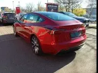 Usata Tesla Model 3 366 kW (498 CV) 2024 Rosso Berlina