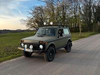Second-hand Lada niva 82 CP (60 kW) 2006 Verde SUV