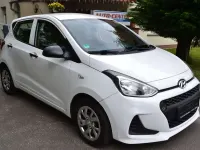 Gebraucht Hyundai i10 Classic 67 PS (49 kW) 2017 Polar white / sol Kleinwagen