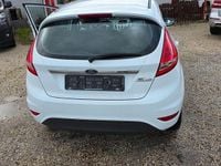Gebraucht Ford Fiesta Titanium 82 PS (60 kW) 2009 Weiß Kleinwagen