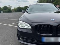 Gebraucht BMW 730 258 PS (189 kW) 2012 Schwarz Limousine