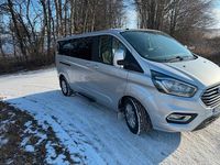 Gebraucht Ford Tourneo 170 PS (125 kW) 2019 Silber Van / Kleinbus