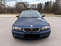 Gebraucht BMW 330 Sport Line 204 PS (150 kW) 2004 Blau Limousine