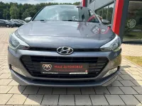 Gebraucht Hyundai i20 YES! 101 PS (74 kW) 2018 Grau Limousine