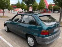 Gebraucht Opel Astra 75 PS (55 kW) 1995 Grün Limousine