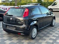 gebraucht Fiat Punto 1.4 8V Dynamic Klima Blue & Me-Paket