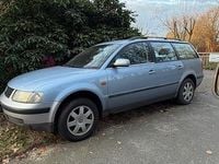 Usata VW Passat 100 CV (73 kW) 1998 Blu Station wagon
