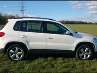 Gebraucht VW Tiguan 122 PS (89 kW) 2012 Weiß SUV