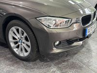 Gebraucht BMW 330 Comfort Edition 258 PS (189 kW) 2015 Braun Kombi