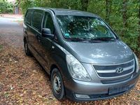 Gebraucht Hyundai H-1 136 PS (100 kW) 2012 Grau Van / Kleinbus