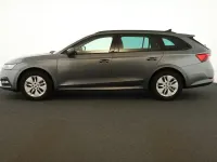 Gebraucht Skoda Octavia Ambition 150 PS (110 kW) 2023 Graphite grey metallic Kombi