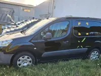 Gebraucht Peugeot Partner 90 PS (66 kW) 2013 Schwarz Van / Kleinbus