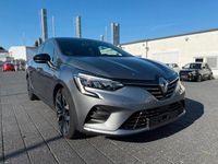 Gebraucht Renault Clio V Techno 91 PS (66 kW) 2023 Grau Limousine