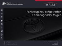 Neu Toyota Yaris Hybrid 131 PS (96 kW) 2026 Grau Limousine