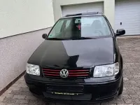 Używany VW Polo Trendline 50 KM (36 kW) 2001 Czarny Sedan/Limuzyna