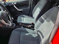 Gebraucht Ford Fiesta Titanium 95 PS (69 kW) 2012 Rot Kleinwagen