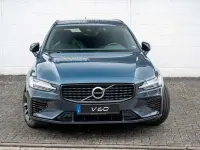 Gebraucht Volvo V60 R-Design 303 PS (222 kW) 2021 Blau Kombi