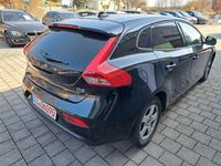 Gebraucht Volvo V40 Basis 114 PS (83 kW) 2014 Schwarz Limousine