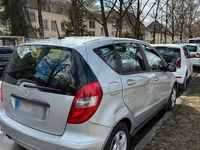 Gebraucht Mercedes A160 95 PS (69 kW) 2011 Silber Kleinwagen