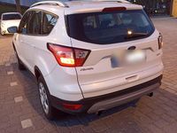 Gebraucht Ford Kuga Cool & Connect 150 PS (110 kW) 2017 Weiß SUV