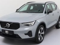 Neu Volvo XC40 Plus 163 PS (119 kW) 2025 Grau SUV