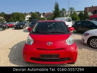 Gebraucht Toyota iQ Basis 68 PS (50 kW) 2010 Rot Kleinwagen