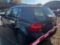 Gebraucht VW Golf IV 1999 Silber Kleinwagen