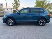 Gebraucht VW Tiguan Active 150 PS (110 kW) 2022 Nightshade blue SUV