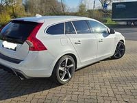 Gebraucht Volvo V60 R-Design Momentum 224 PS (164 kW) 2015 Weiß Kombi
