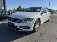 Gebraucht VW Passat 150 PS (110 kW) 2021 Pure white Limousine