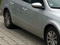 Gebraucht VW Passat Highline 140 PS (102 kW) 2013 Limousine