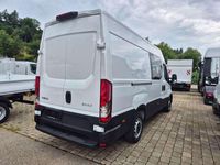 Neu Iveco Daily 136 PS (100 kW) 2025 Weiss Van