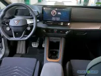 Gebraucht Cupra Born 169 kW (231 PS) 2023 Geysirsilber Kleinwagen