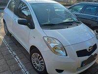 Gebraucht Toyota Yaris 82 PS (60 kW) 2009 Weiß Kleinwagen