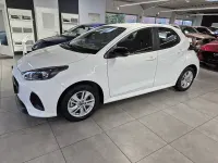 Gebraucht Mazda 2 Center-Line 116 PS (85 kW) 2025 Lunar white Limousine