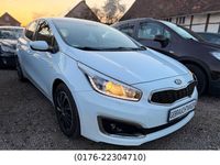 Gebraucht Kia Ceed DREAM-TEAM Edition 136 PS (100 kW) 2015 Weiß Kleinwagen