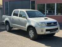 Gebraucht Toyota HiLux Life 171 PS (125 kW) 2011 Silber Pickup