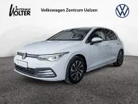 Używany VW Golf VIII Active 150 KM (110 kW) 2022 Biały Sedan/Limuzyna