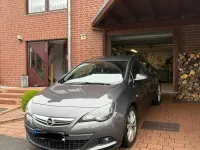 Gebraucht Opel Astra GTC 140 PS (102 kW) 2012 Grau Coupé