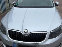Gebraucht Skoda Octavia Elegance 150 PS (110 kW) 2013 Silber Kombi