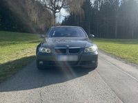 Gebraucht BMW 330 231 PS (169 kW) 2006 Grau Limousine