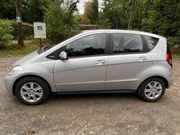 Gebraucht Mercedes A160 Elegance 95 PS (69 kW) 2009 Silber Limousine