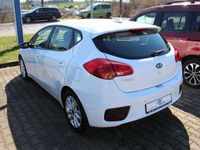 Gebraucht Kia Ceed Edition 7 101 PS (74 kW) 2018 Carraraweiß Kleinwagen