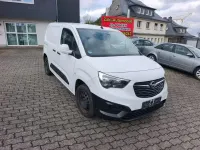 Second-hand Opel Combo Edition 76 CP (55 kW) 2019 Alb Monovolum