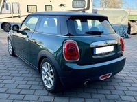 Gebraucht Mini Cooper 136 PS (100 kW) 2015 Grün Kleinwagen
