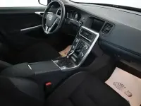 Gebraucht Volvo V60 Momentum 181 PS (133 kW) 2015 Blau Kombi