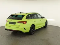 Neu Skoda Octavia RS 265 PS (194 kW) 2026 Mamba grün Kombi