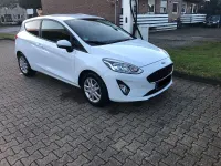 Gebraucht Ford Fiesta Cool & Connect 101 PS (74 kW) 2017 Weiß Kleinwagen