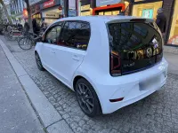 Używany VW e-up! Move 61 kW (83 KM) 2021 Biały Hatchback